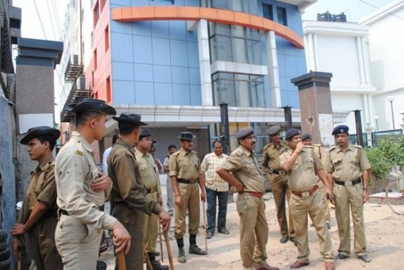 Rose Valley chit fund scam: CPI-M led State Government providing full proof security to the accused agents Rose Valley chit fund scam: CPI-M led State Government providing full proof security to the accused agents